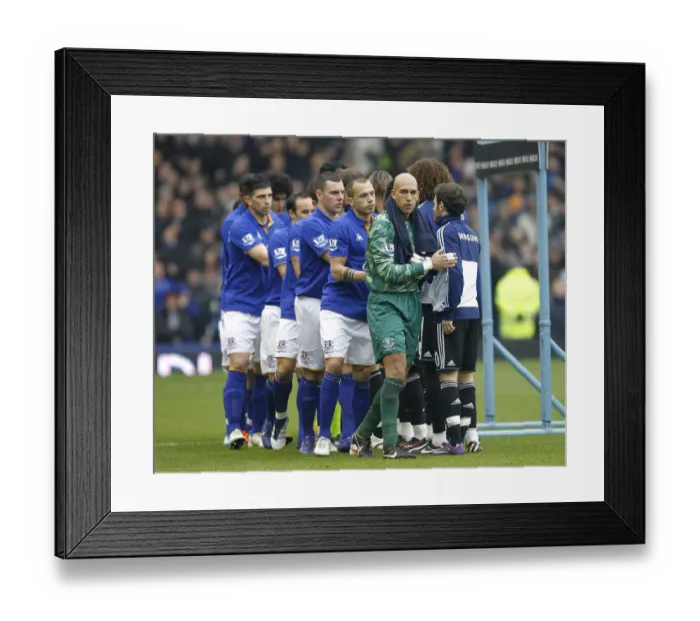 Framed Print : Everton vs. Chelsea: Pre-Match Handshake - Friendly Rivalry (2012) Framed Print : Everton vs. Chelsea: Pre-Match Handshake - Friendly Rivalry (2012)