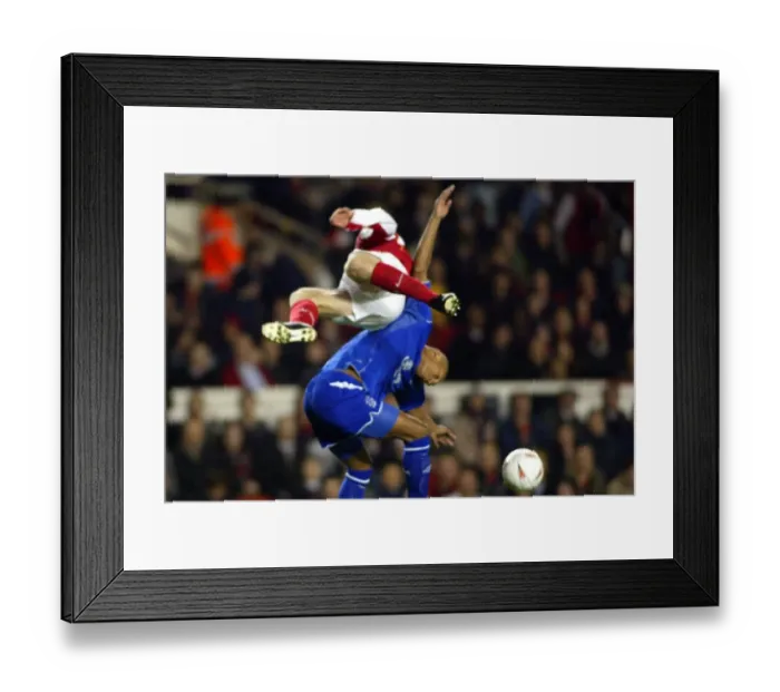 Framed Print : Arsenal's Victory: Everton 3-1 (Season 04-05) Framed Print : Arsenal's Victory: Everton 3-1 (Season 04-05)