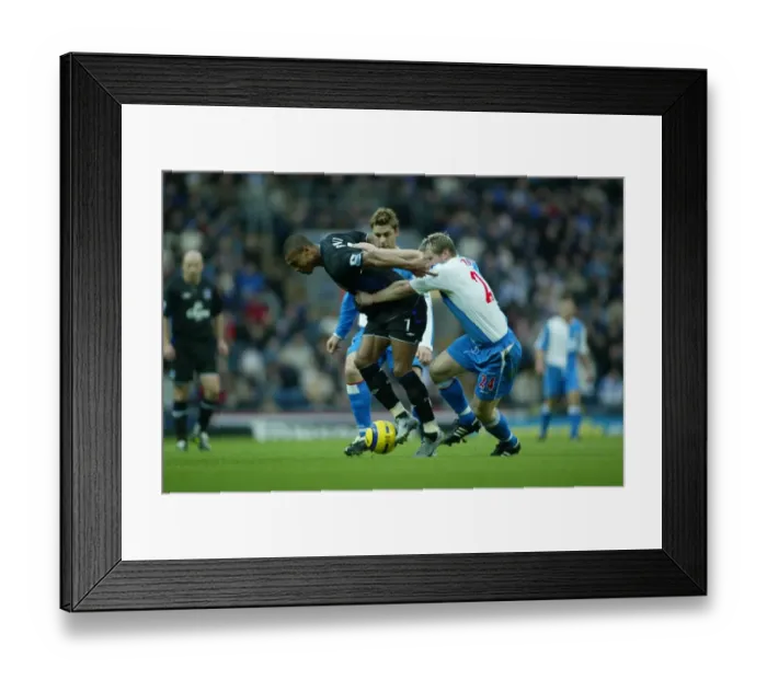 Framed Print : Marcus Bent shrugs off a challenge Framed Print : Marcus Bent shrugs off a challenge