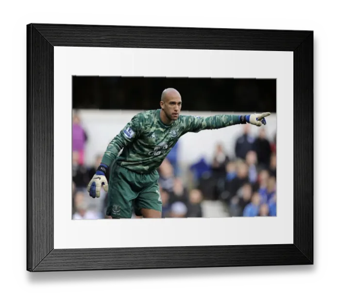 Framed Print : Tim Howard in Action: Everton vs. Queens Park Rangers, Barclays Premier League - Loftus Road (03 March 2012)