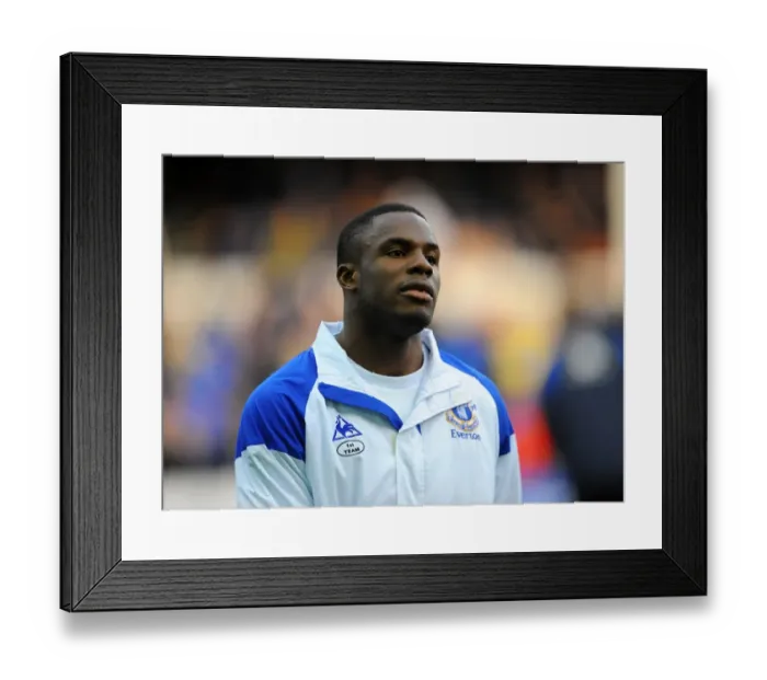 Framed Print : Sylvain Distin's Defiant Performance: Everton vs. Tottenham Hotspur (BPL, 10 March 2012) Framed Print : Sylvain Distin's Defiant Performance: Everton vs. Tottenham Hotspur (BPL, 10 March 2012)