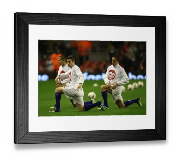 Framed Print : Everton Football Club: Jagielka and Coleman Preparing for Liverpool Showdown at Anfield (BPL 2012) Framed Print : Everton Football Club: Jagielka and Coleman Preparing for Liverpool Showdown at Anfield (BPL 2012)