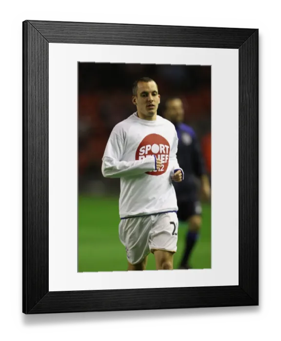 Framed Print : Leon Osman at Anfield: Everton vs. Liverpool, Barclays Premier League (13 March 2012) Framed Print : Leon Osman at Anfield: Everton vs. Liverpool, Barclays Premier League (13 March 2012)