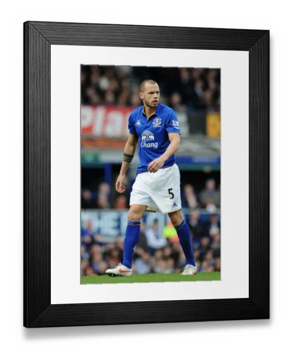 Framed Print : Johnny Heitinga's Determined Performance: Everton vs. Sunderland in FA Cup Sixth Round at Goodison Park Framed Print : Johnny Heitinga's Determined Performance: Everton vs. Sunderland in FA Cup Sixth Round at Goodison Park