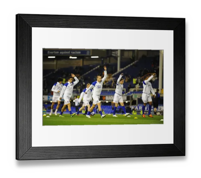 Framed Print : Everton FC: Pre-Match Warm-Up at Goodison Park Before Taking on Arsenal (Barclays Premier League, 21 March 2012) Framed Print : Everton FC: Pre-Match Warm-Up at Goodison Park Before Taking on Arsenal (Barclays Premier League, 21 March 2012)