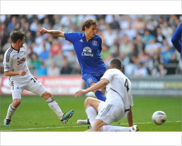 Jelavic Scores Everton's Second Goal Against Swansea City in Barclays Premier League (24 March 2012)