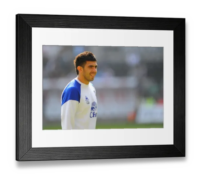 Framed Print : Denis Stracqualursi Scores the Winning Goal for Everton Against Swansea City (24 March 2012, Liberty Stadium) Framed Print : Denis Stracqualursi Scores the Winning Goal for Everton Against Swansea City (24 March 2012, Liberty Stadium)