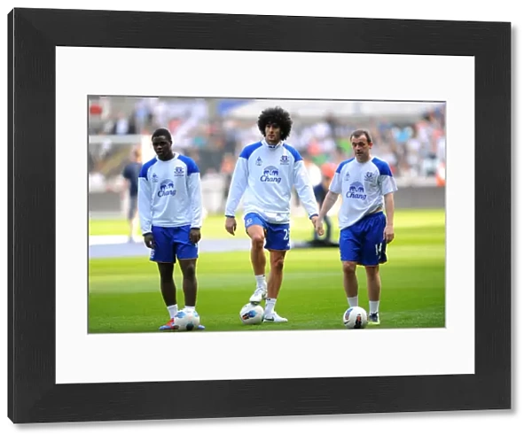 Marouane Fellaini's Focused Warm-Up Ahead of Everton's Clash with Swansea City (BPL, 24 March 2012)