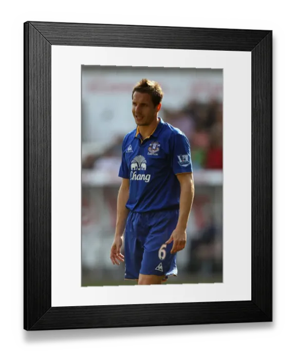 Framed Print : Phil Jagielka in Action: Everton vs Swansea City, Barclays Premier League (24 March 2012) Framed Print : Phil Jagielka in Action: Everton vs Swansea City, Barclays Premier League (24 March 2012)