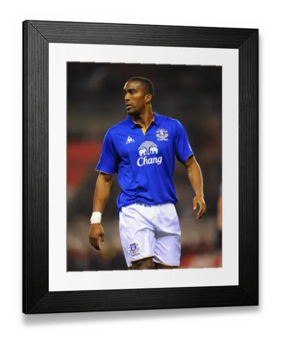 Framed Print : Determined Distin: Everton's FA Cup Victory over Sunderland at Stadium of Light Framed Print : Determined Distin: Everton's FA Cup Victory over Sunderland at Stadium of Light