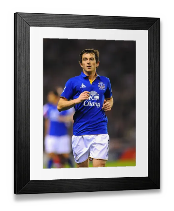 Framed Print : FA Cup Sixth Round Replay: Leighton Baines at Sunderland's Stadium of Light (27 March 2012) Framed Print : FA Cup Sixth Round Replay: Leighton Baines at Sunderland's Stadium of Light (27 March 2012)