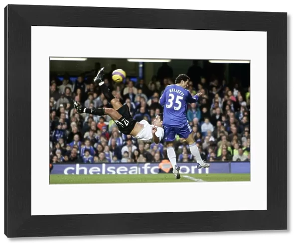 Football - Chelsea v Everton Barclays Premier League - Stamford Bridge - 11  /  11  /  07 Tim Cahill