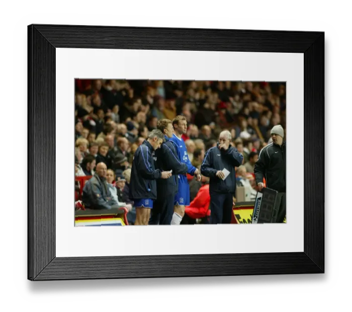 Framed Print : Charlton 2 Everton 0 28 12 04, DUNCAN FERGUSON COMES ON Framed Print : Charlton 2 Everton 0 28 12 04, DUNCAN FERGUSON COMES ON