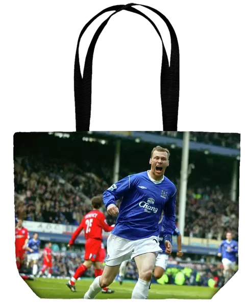 Duncan Ferguson can t hide his delight at making it 1-1