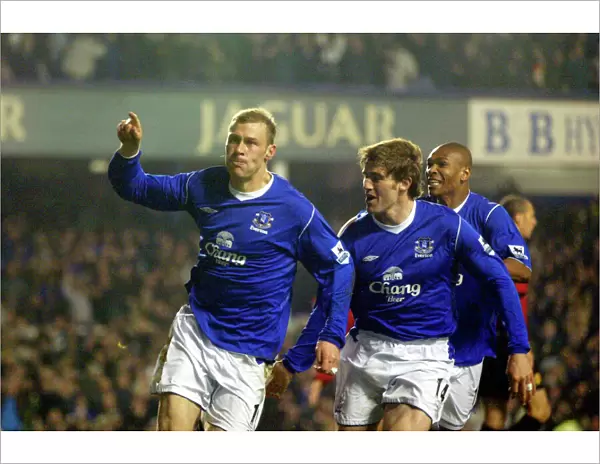 Everton's Historic Victory: Everton 1-0 Man United (04-05)