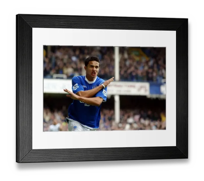 Framed Print : Tim Cahill celebrates scoring Evertons second