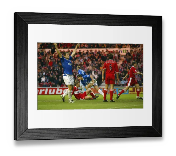 Framed Print : Middlesbrough vs Everton: 1-1 Stalemate (January 16, 2005) Framed Print : Middlesbrough vs Everton: 1-1 Stalemate (January 16, 2005)