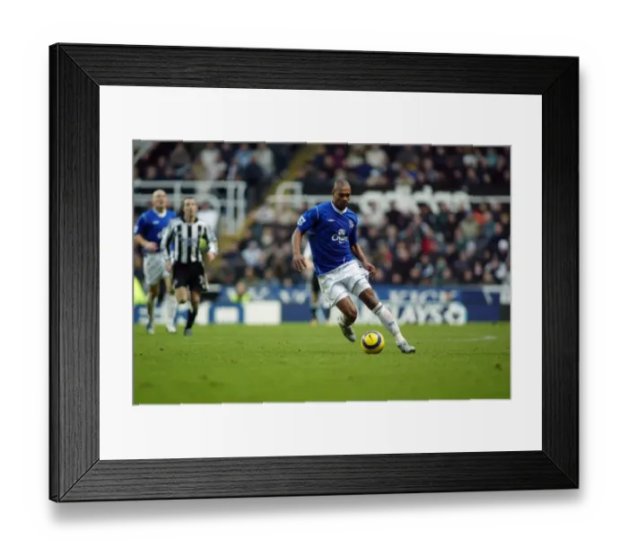 Framed Print : Newcastle United vs. Everton: 1-1 Stalemate - November 28, 2004 Framed Print : Newcastle United vs. Everton: 1-1 Stalemate - November 28, 2004