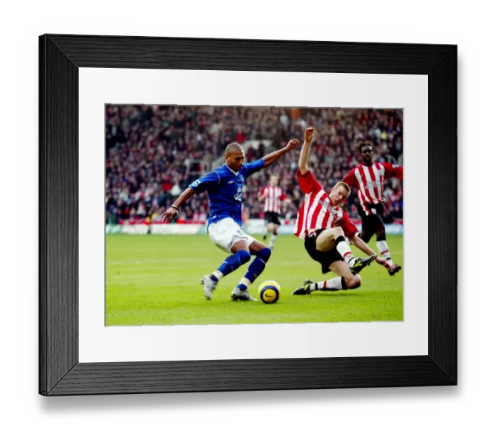 Framed Print : Everton's Dramatic Comeback: Southampton 2-2 Everton (06-02-05) Framed Print : Everton's Dramatic Comeback: Southampton 2-2 Everton (06-02-05)