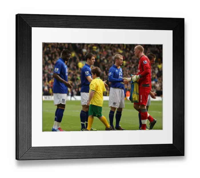 Framed Print : Everton and Norwich Unite: Players and Mascots Shake Hands Before Barclays Premier League Clash (07 April 2012) Framed Print : Everton and Norwich Unite: Players and Mascots Shake Hands Before Barclays Premier League Clash (07 April 2012)