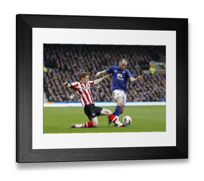 Framed Print : Barclays Premier League - Everton v Sunderland - Goodison Park