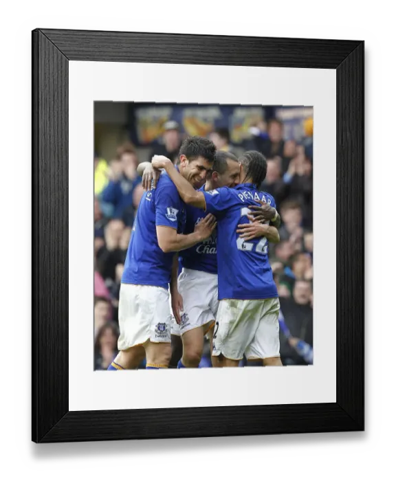 Framed Print : Osman's Hat-Trick: Everton Crushes Sunderland 3-0 (09.04.2012) Framed Print : Osman's Hat-Trick: Everton Crushes Sunderland 3-0 (09.04.2012)