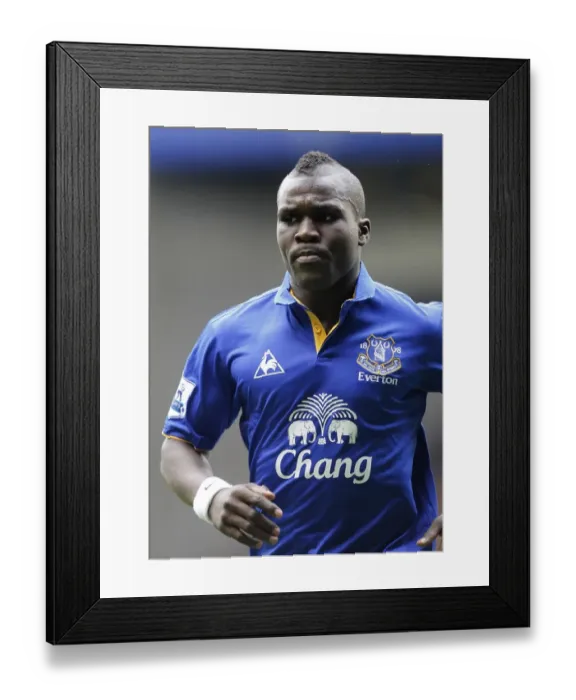 Framed Print : Royston Drenthe at Goodison Park: Everton vs Sunderland, Barclays Premier League (09 April 2012) Framed Print : Royston Drenthe at Goodison Park: Everton vs Sunderland, Barclays Premier League (09 April 2012)