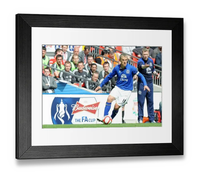 Framed Print : Everton's Neville and Moyes at the FA Cup Semi-Final Clash Against Liverpool (April 14, 2012) Framed Print : Everton's Neville and Moyes at the FA Cup Semi-Final Clash Against Liverpool (April 14, 2012)