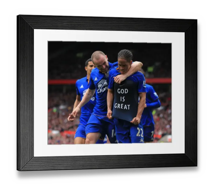 Framed Print : Everton's God is Great Goal: Pienaar Stuns Manchester United with Fourth Strike (22 April 2012) Framed Print : Everton's God is Great Goal: Pienaar Stuns Manchester United with Fourth Strike (22 April 2012)