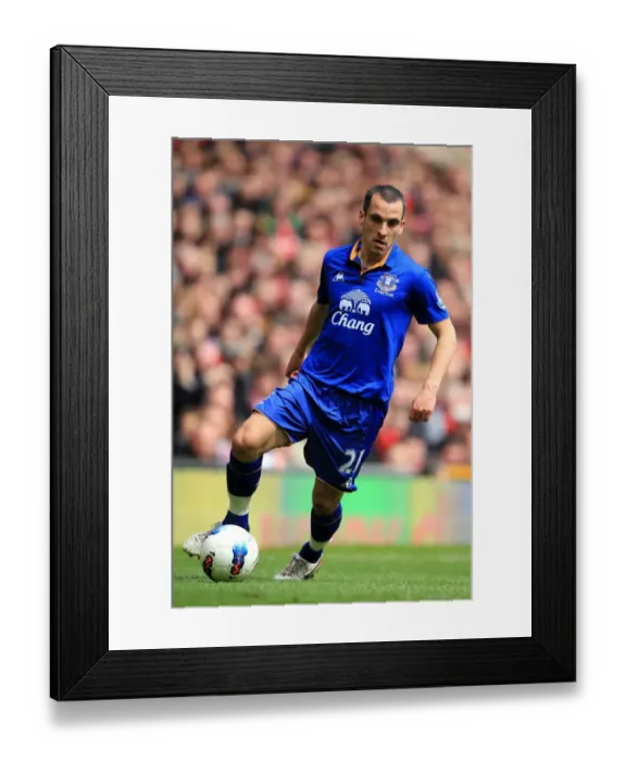 Framed Print : Leon Osman vs Manchester United: Everton's Battle at Old Trafford - Barclays Premier League (22 April 2012) Framed Print : Leon Osman vs Manchester United: Everton's Battle at Old Trafford - Barclays Premier League (22 April 2012)