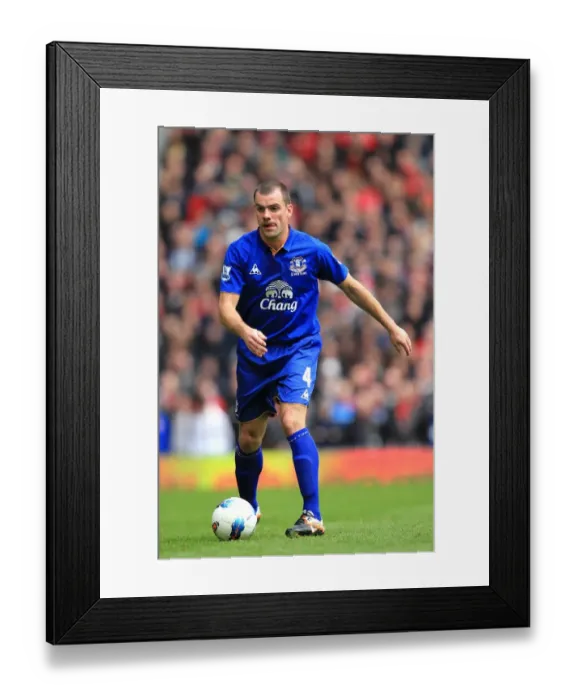 Framed Print : Darron Gibson vs Manchester United: Everton's Battle at Old Trafford - Barclays Premier League (22 April 2012) Framed Print : Darron Gibson vs Manchester United: Everton's Battle at Old Trafford - Barclays Premier League (22 April 2012)