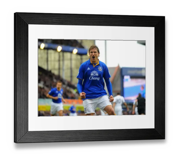 Framed Print : Everton's Thrilling Penalty Opener: Nikica Jelavic Scores Against Fulham (28 April 2012, Goodison Park) Framed Print : Everton's Thrilling Penalty Opener: Nikica Jelavic Scores Against Fulham (28 April 2012, Goodison Park)