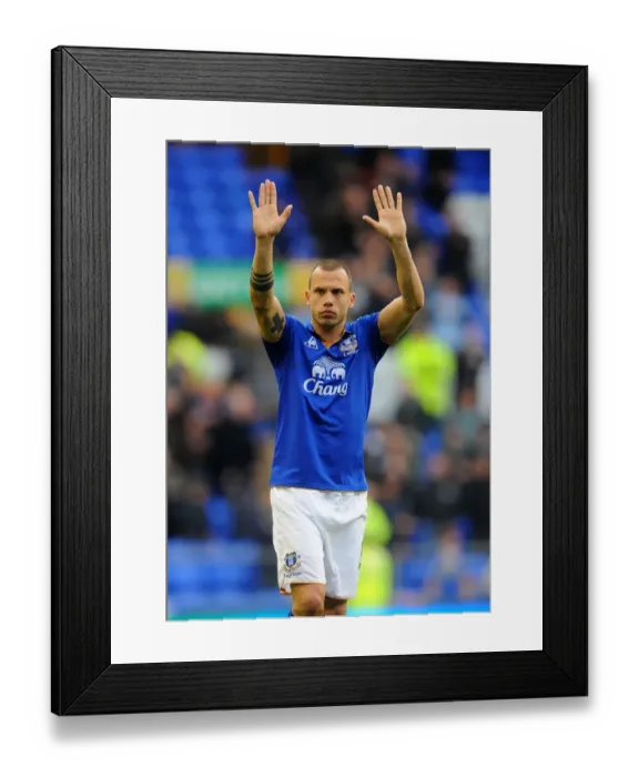 Framed Print : Johnny Heitinga's Triumph: Everton's Victory over Fulham in the Barclays Premier League (28 April 2012, Goodison Park) Framed Print : Johnny Heitinga's Triumph: Everton's Victory over Fulham in the Barclays Premier League (28 April 2012, Goodison Park)