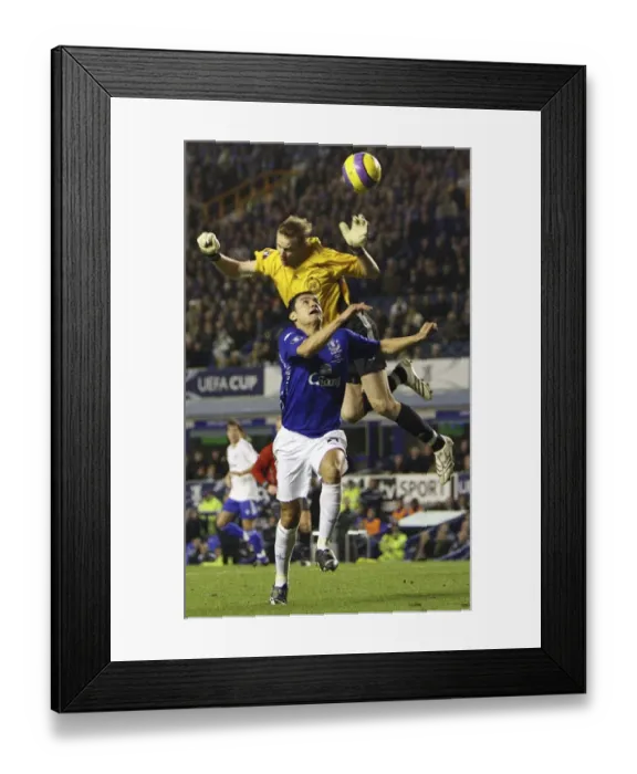 Framed Print : Tim Cahill's Battle: Everton vs Zenit St. Petersburg in UEFA Cup Group Stage Framed Print : Tim Cahill's Battle: Everton vs Zenit St. Petersburg in UEFA Cup Group Stage