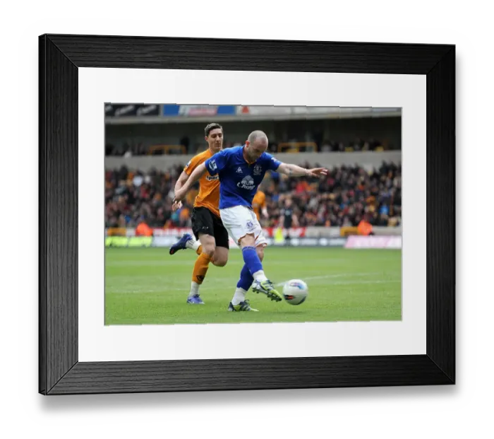 Framed Print : Determined Moment: McFadden's Premier League Shot for Everton at Molineux Stadium (06.05.2012) Framed Print : Determined Moment: McFadden's Premier League Shot for Everton at Molineux Stadium (06.05.2012)
