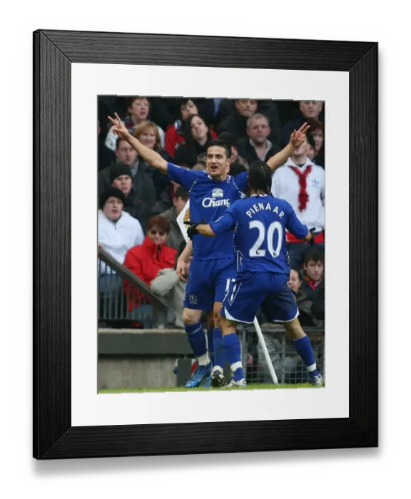 Framed Print : Tim Cahill's Iconic Goal: Everton's Historic First at Old Trafford Against Manchester United (December 23, 2007) Framed Print : Tim Cahill's Iconic Goal: Everton's Historic First at Old Trafford Against Manchester United (December 23, 2007)