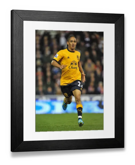 Framed Print : Steven Pienaar in Action: Everton vs Stoke City, Premier League Showdown at Britannia Stadium (01 May 2012) Framed Print : Steven Pienaar in Action: Everton vs Stoke City, Premier League Showdown at Britannia Stadium (01 May 2012)