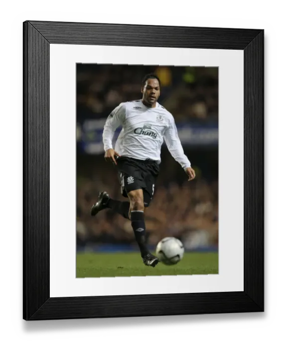 Framed Print : Football - Chelsea v Everton Carling Cup Semi Final First Leg - Stamford Bridge - 8  /  1  /  08 Evertons Joleon Lescott in action Mandatory Credit: Action Images  /  Tony