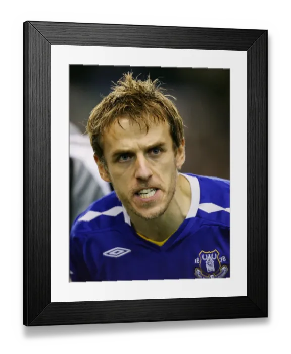 Framed Print : Phil Neville in Action: Everton vs. Arsenal, Premier League, Goodison Park, December 2007 Framed Print : Phil Neville in Action: Everton vs. Arsenal, Premier League, Goodison Park, December 2007