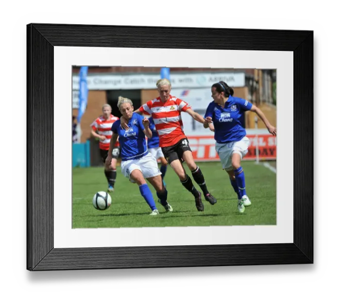 Framed Print : Everton's Toni Duggan in Action: Everton Ladies vs Doncaster Rovers Belles - FA Womens Super League (May 2012) Framed Print : Everton's Toni Duggan in Action: Everton Ladies vs Doncaster Rovers Belles - FA Womens Super League (May 2012)