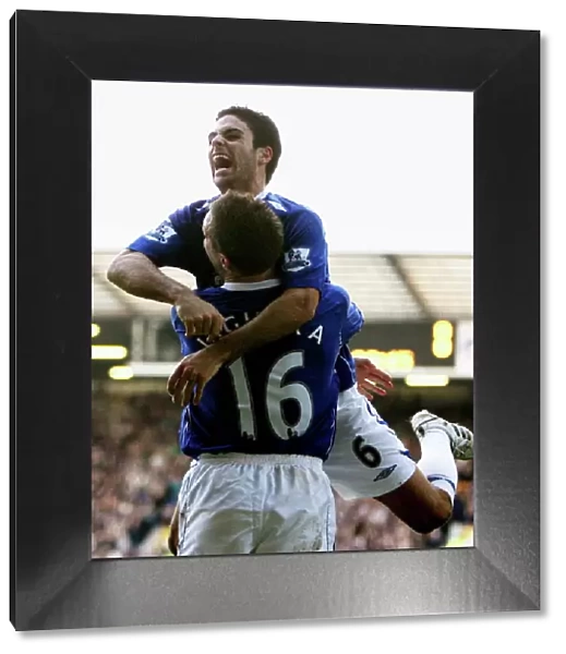Phil Jagielka and Mikel Arteta: Celebrating Their First Goal Together for Everton Against Reading (09 / 02 / 08)