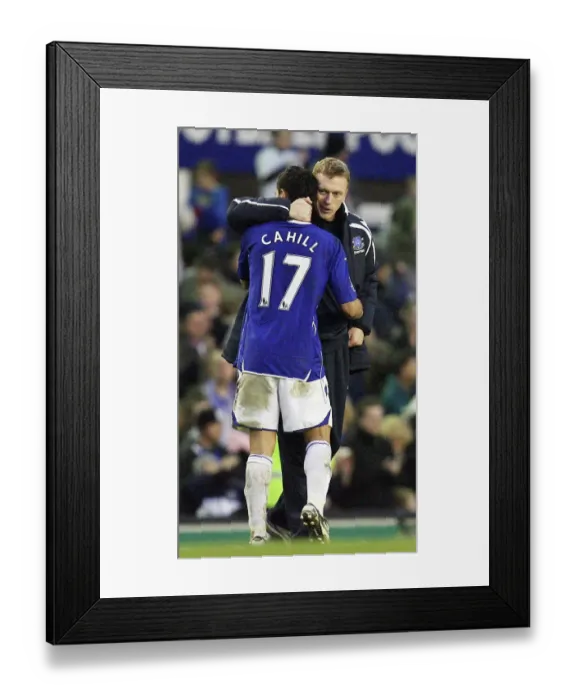 Framed Print : Everton's Glory: Moyes and Cahill Celebrate Premier League Victory over Portsmouth (2008) Framed Print : Everton's Glory: Moyes and Cahill Celebrate Premier League Victory over Portsmouth (2008)