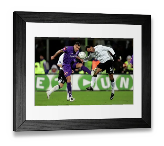 Framed Print : Football - Fiorentina v Everton UEFA Cup Fourth Round First Leg - Artemio Franchi Stadium Framed Print : Football - Fiorentina v Everton UEFA Cup Fourth Round First Leg - Artemio Franchi Stadium