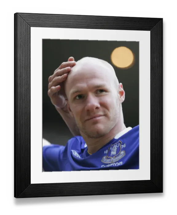 Framed Print : Andrew Johnson's Thrilling Goal Celebration: Everton's First Strike Against Sunderland in Barclays Premier League (September 3, 2008) Framed Print : Andrew Johnson's Thrilling Goal Celebration: Everton's First Strike Against Sunderland in Barclays Premier League (September 3, 2008)
