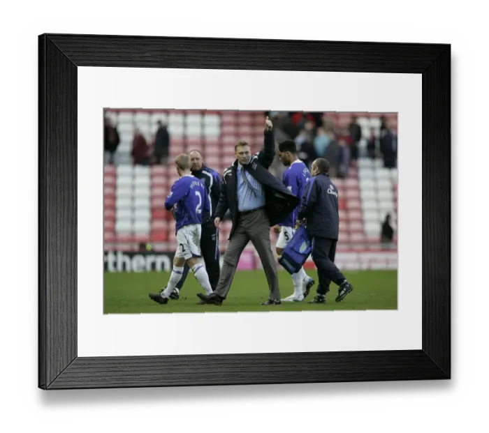 Framed Print : Football - Sunderland v Everton Barclays Premier League - Stadium of Light - 07 / 08 - 9 / 3 / 08 Everton manager David Moyes celebrates at the end of the game Mandatory Credit: Action Images / Keith Williams NO ONLINE / INTERNET USE WITHOUT A LICENCE FROM T Framed Print : Football - Sunderland v Everton Barclays Premier League - Stadium of Light - 07 / 08 - 9 / 3 / 08 Everton manager David Moyes celebrates at the end of the game Mandatory Credit: Action Images / Keith Williams NO ONLINE / INTERNET USE WITHOUT A LICENCE FROM T