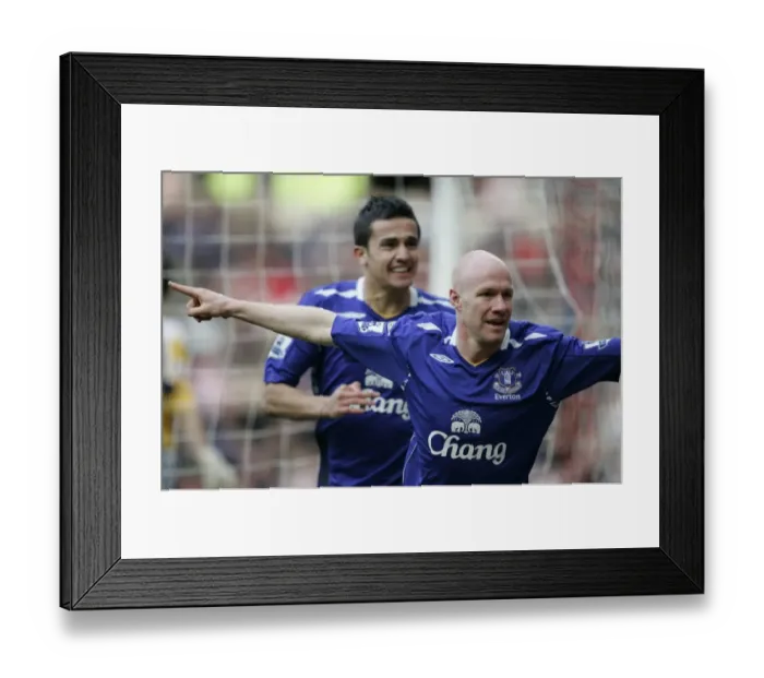 Framed Print : Andrew Johnson and Tim Cahill: Everton's Unforgettable Goal Celebration vs. Sunderland (07 / 08 Season) Framed Print : Andrew Johnson and Tim Cahill: Everton's Unforgettable Goal Celebration vs. Sunderland (07 / 08 Season)