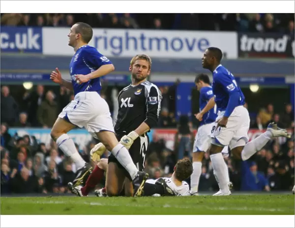 Dejected Robert Green: Everton's First Goal against West Ham (07 / 08)