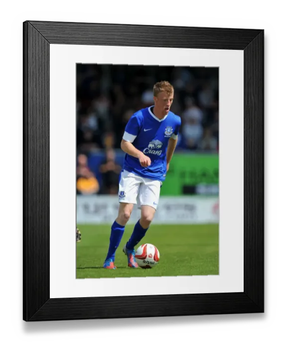 Framed Print : Everton FC's Sam Kelly in Pre-Season Action at Morecambe's Globe Arena