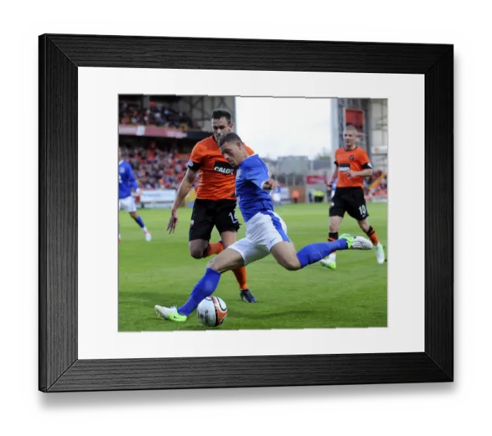 Framed Print : Everton's Ross Barkley in Action: Pre-Season Thriller at Dundee United's Tannadice Park Framed Print : Everton's Ross Barkley in Action: Pre-Season Thriller at Dundee United's Tannadice Park