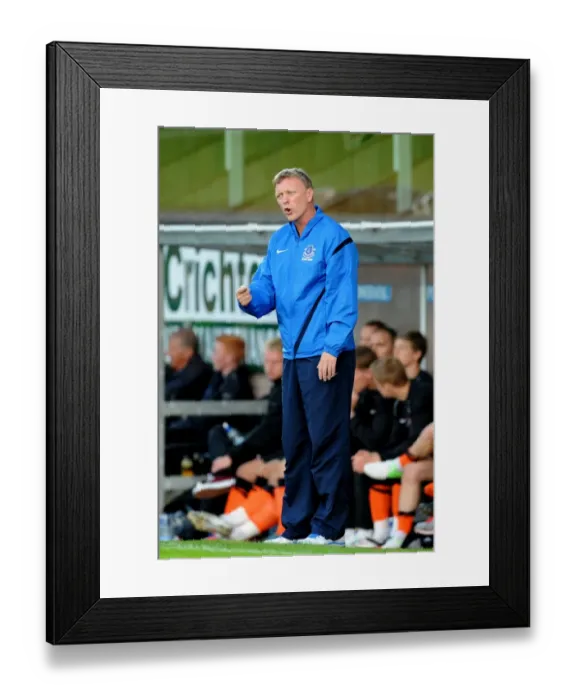 Framed Print : David Moyes at the Helm: Everton's Pre-Season Friendly at Tannadice Park Against Dundee United